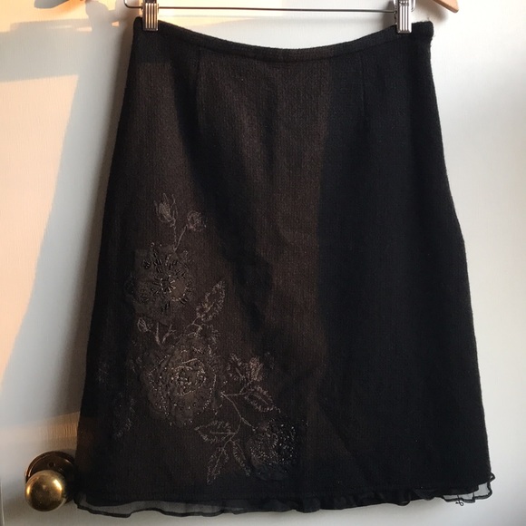 Vintage Wool Skirt with Flower Appliqué and Embroidery Black Pencil Skirt sz S - Picture 1 of 8